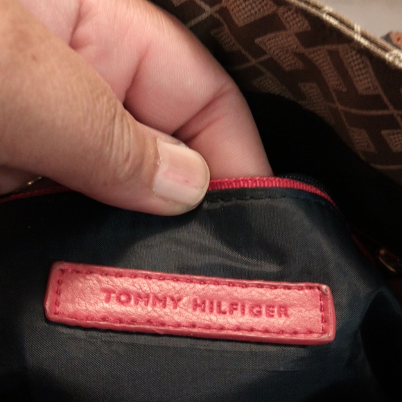 Tommy Hilfiger Woman Brown/Tan Shoulder Bag - Picture 10 of 16